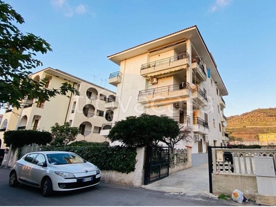 Appartamento in vendita a Nocera Terinese via Camillo Benso di Cavour