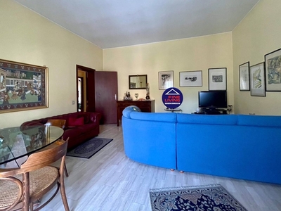 Appartamento in Vendita a Pesaro, zona Villa San Martino, 265'000€, 132 m²