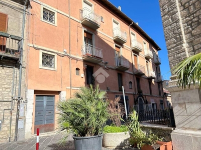Appartamento in vendita a Potenza via Fratelli Cairoli, 9