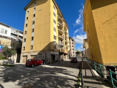 Appartamento in vendita a Potenza via torraca, 81