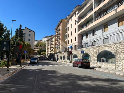 Appartamento in vendita a Potenza viale Dante, 54