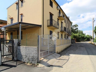 Appartamento in vendita a Sellia Marina viale della Pineta, 80