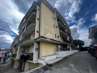 Appartamento in vendita ad Alba Adriatica via Saliceti, 9