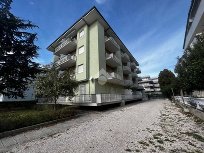 Appartamento in vendita ad Alba Adriatica via Trieste, 24