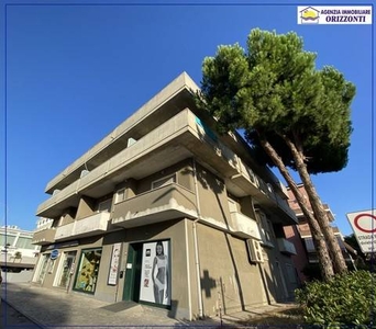 Appartamento in vendita ad Alba Adriatica via Trieste