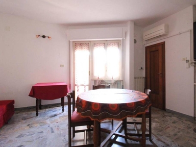 Appartamento in vendita ad Atri via Antonio Finocchi, 20