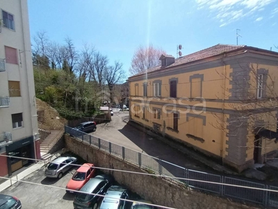Appartamento in vendita ad Avigliano piazza Alcide De Gasperi, 4