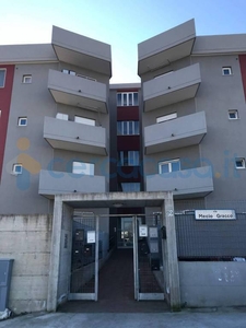 Appartamento Trilocale in ottime condizioni, in vendita in Via Mecio Gracco 20, Salerno