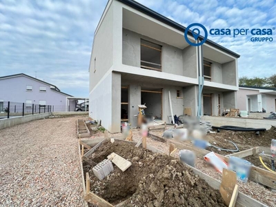 Casa Bi - Trifamiliare in Vendita a Boara Pisani Boara Pisani