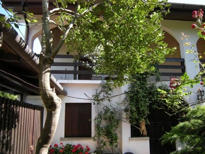 casa in vendita a Rive d'Arcano