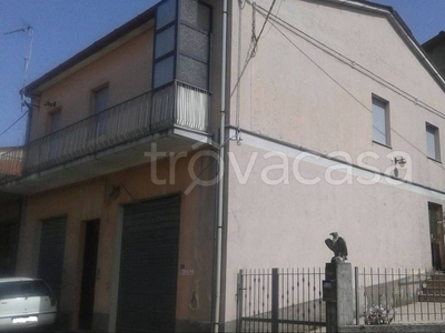 Casa Indipendente in in vendita da privato a Chiaravalle Centrale via Vignale Vico 5