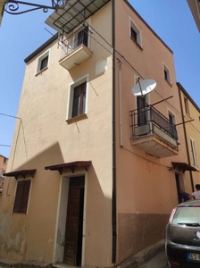 Casa Indipendente in in vendita da privato a Lamezia Terme via Maggiore Pietro Toselli, 9
