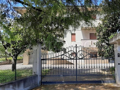 Casa Indipendente in in vendita da privato a Nereto via Parignano, 27