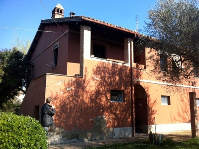 Casa Indipendente in vendita a Bellante via Amendola