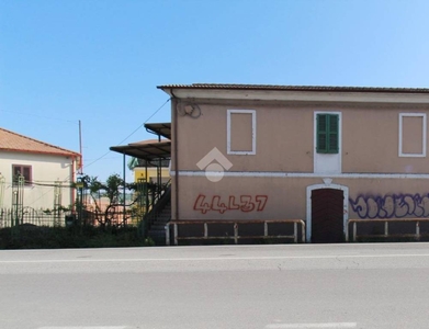 Casa Indipendente in vendita a Bellante via nazionale