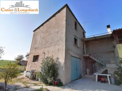 Casa Indipendente in vendita a Campli via Salinello