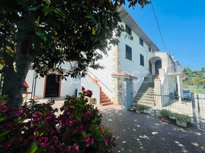 Casa Indipendente in vendita a Civitella del Tronto via Principale, 8/b