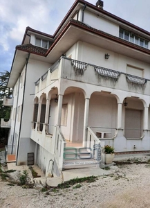 Casa Indipendente in vendita a Corropoli via Luigi Ruggieri, 15