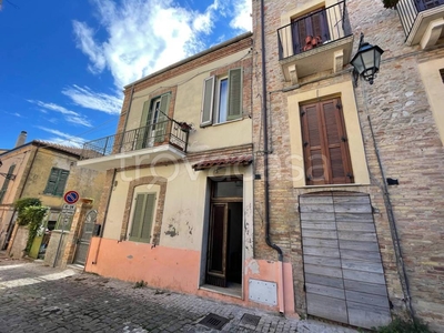 Casa Indipendente in vendita a Giulianova via della Rocca, 19