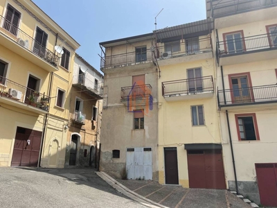 Casa Indipendente in vendita a Lamezia Terme via Emilia, 33