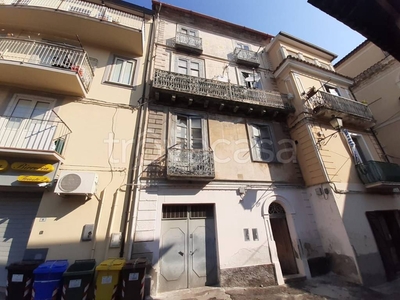 Casa Indipendente in vendita a Lamezia Terme via Enrico Colosimo, 38