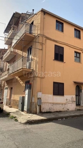 Casa Indipendente in vendita a Lamezia Terme via f. Costabile