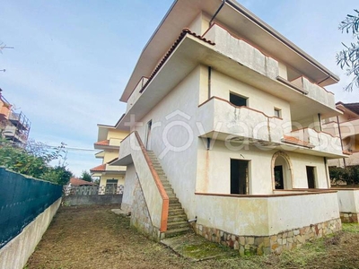 Casa Indipendente in vendita a Lamezia Terme via Ginepri