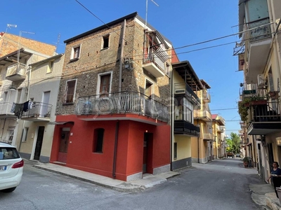 Casa Indipendente in vendita a Lamezia Terme via Regina Margherita