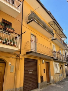 Casa Indipendente in vendita a Lamezia Terme via Santa Maria