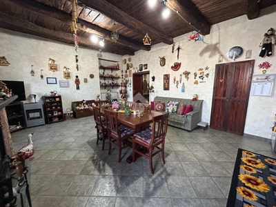 Casa Indipendente in vendita a Lamezia Terme via Vignola Stella