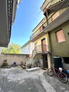 Casa Indipendente in vendita a Montepaone via Tommaso Campanella, 6