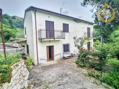 Casa Indipendente in vendita a Muro Lucano c.Da Portone, snc