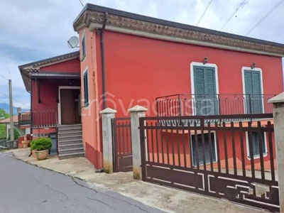 Casa Indipendente in vendita a Rotonda contrada Praticone, snc