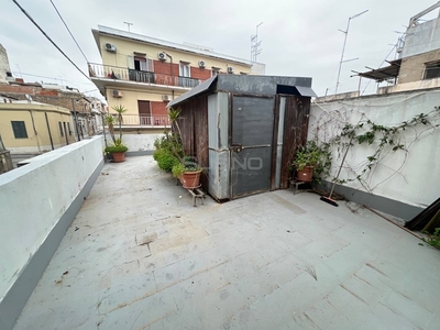 Casa Indipendente in Vendita a Siracusa, zona Borgata, 78'000€, 88 m²