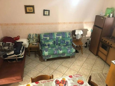 Casa Indipendente in vendita a Stalettì via Italia
