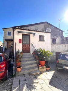 Casa Indipendente in vendita a Stalettì via Vittorio Emanuele ii, 24