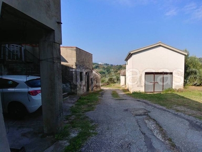 Colonica in in vendita da privato a Notaresco via Capracchia, 45