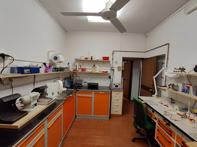 magazzino-laboratorio in vendita a Vicchio