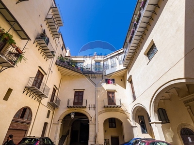 Monolocale in Vendita a Palermo, zona Centro storico, 65'000€, 30 m²