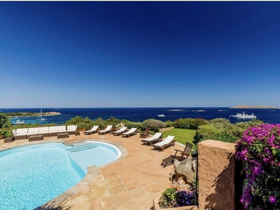 Esclusiva villa di 320 mq in vendita Porto Cervo, Italia