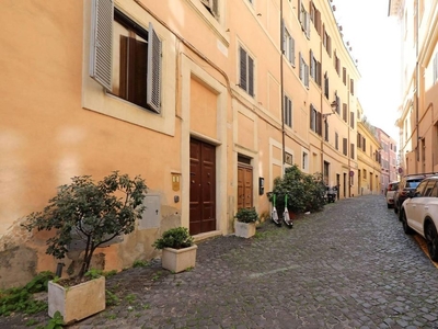 Appartamento di lusso di 104 m² in vendita Via dei Ciancaleoni, Roma, Lazio