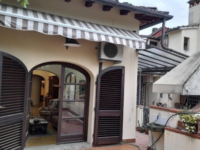 Appartamento di lusso in vendita Via del Serraglio, Prato, Toscana