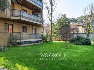 Appartamento di prestigio in vendita Via Giacomo Leopardi, 9, Monza, Lombardia