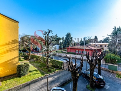 Quadrilocale in Vendita a Bergamo, zona Finardi, 159'000€, 120 m²