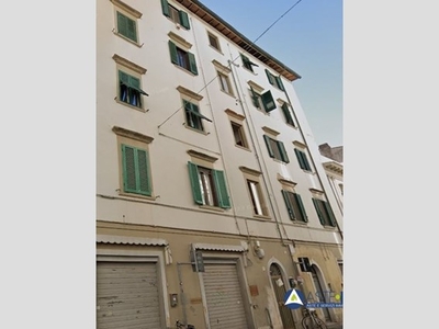 Quadrilocale in Vendita a Livorno, 61'950€, 102 m²