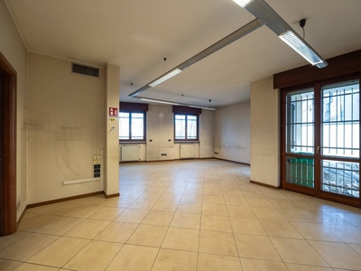 Ufficio in Vendita a Torino, zona Precollina, 730'000€, 250 m²