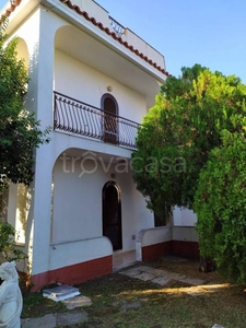 Villa a Schiera in in vendita da privato a Nocera Terinese via Aldo Moro