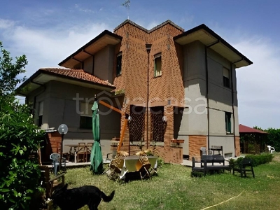 Villa all'asta a Potenza contrada Costa della Gaveta/Piani del Mattino, 16