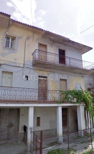 Villa Bifamiliare in in vendita da privato a Isola del Gran Sasso d'Italia località Pretara