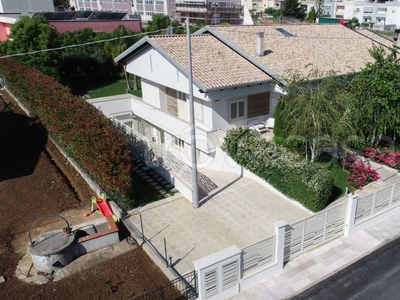 Villa Bifamiliare in in vendita da privato a Scanzano Jonico via Adda, sn